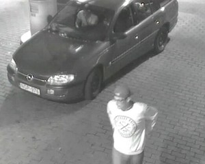 Az autó már megtalálták, a tolvajokat még keresik 