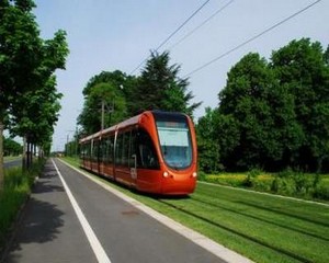 Kiírták a Vásárhely-Szeged tram train tendert