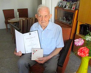 90 éves Lendvai Imre