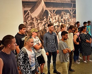Háromszáz diák az Emlékpont időszaki kiállításán