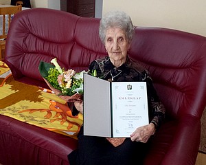 95 éves Ollé Istvánné  