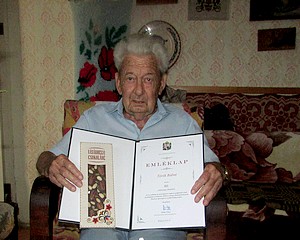 90 éves Török Bálint 