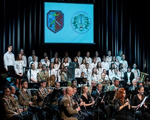 Nagysikerű koncerttel ünnepelt a Helyőrségi Zenekar