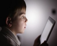 Gyermekek védelme az online térben