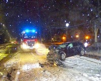 Nyári gumival hóesésben