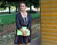 Gondűző borocska mellett, Vígan illan életem