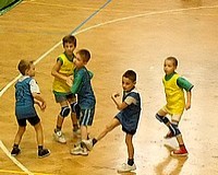 A Koczka Kézisuli U8-as fiú csapata Orosházán