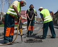 Május közepétől kátyúznak Vásárhelyen