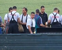 20 vásárhelyi tűzoltó a Duna gátjain