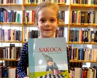 Sakoca becserkészte a könyvtárat