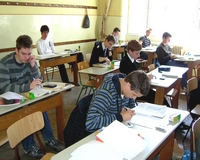 Fizika verseny a jövő szakembereinek